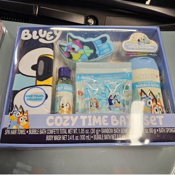 Bluey Other - New; Bluey; cozy time bath set; Hair Towel Included